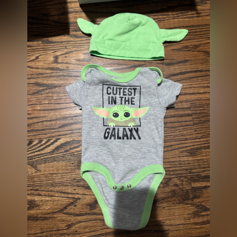 Star Wars Gray Onesie with Green Trim